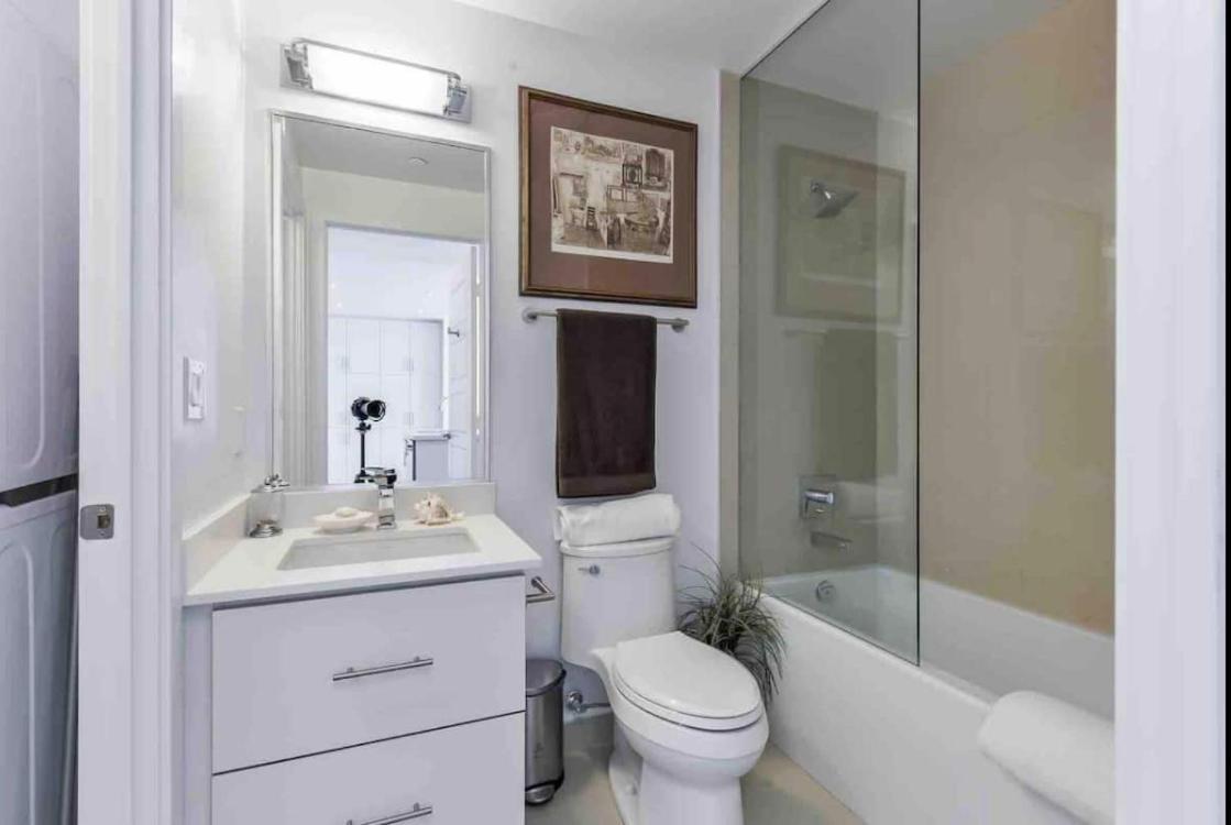 Aquarius 2 Bedroom Condo Friday Harbour Innisfil Exterior photo