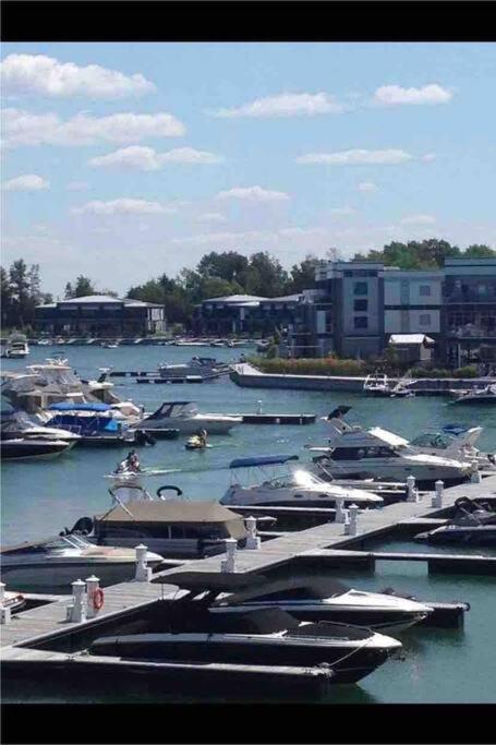 Aquarius 2 Bedroom Condo Friday Harbour Innisfil Exterior photo