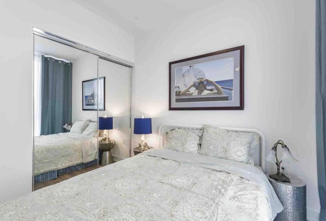 Aquarius 2 Bedroom Condo Friday Harbour Innisfil Exterior photo
