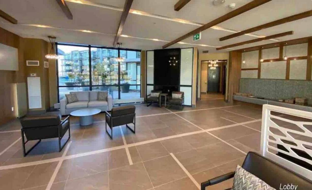Aquarius 2 Bedroom Condo Friday Harbour Innisfil Exterior photo